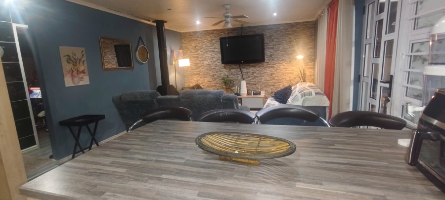 3 Bedroom Property for Sale in Portlands Western Cape